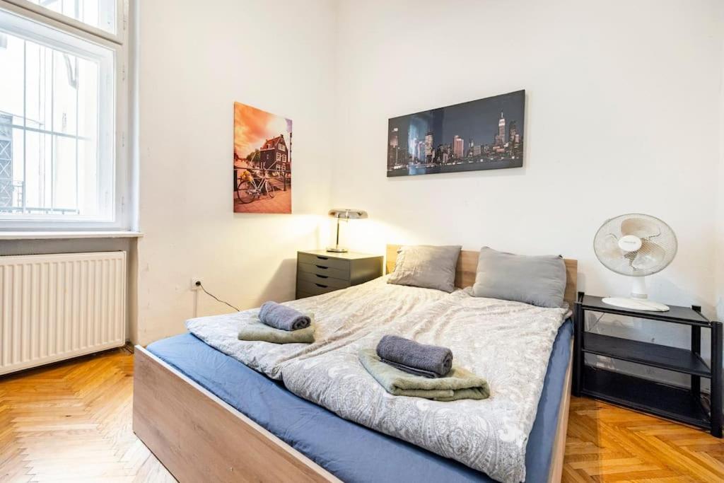 The Gem Apartment Budapest Luaran gambar