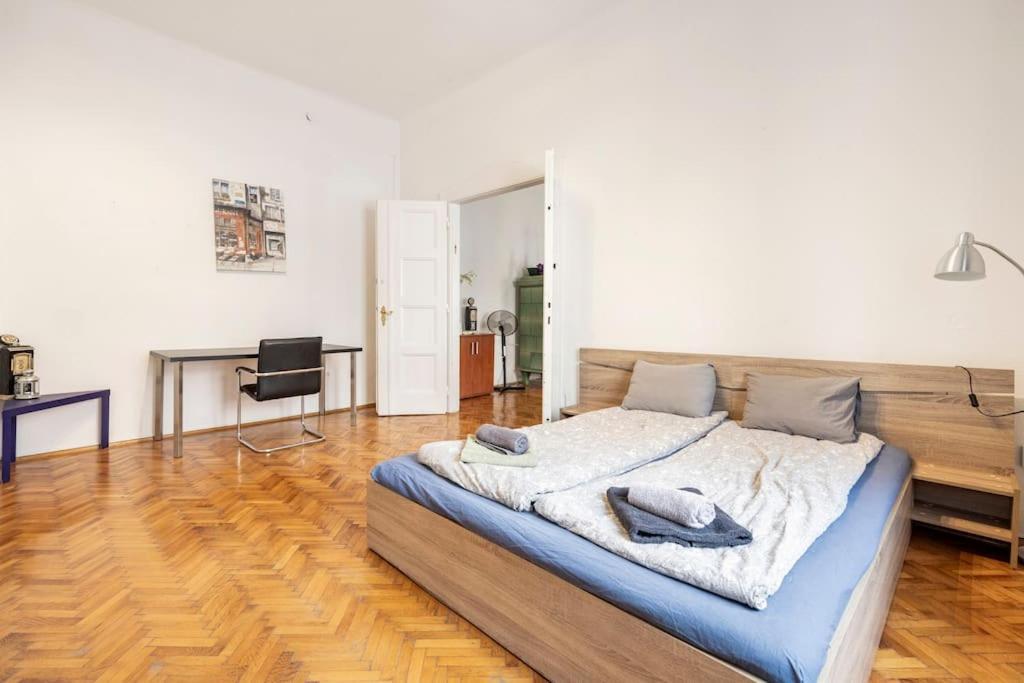 The Gem Apartment Budapest Luaran gambar